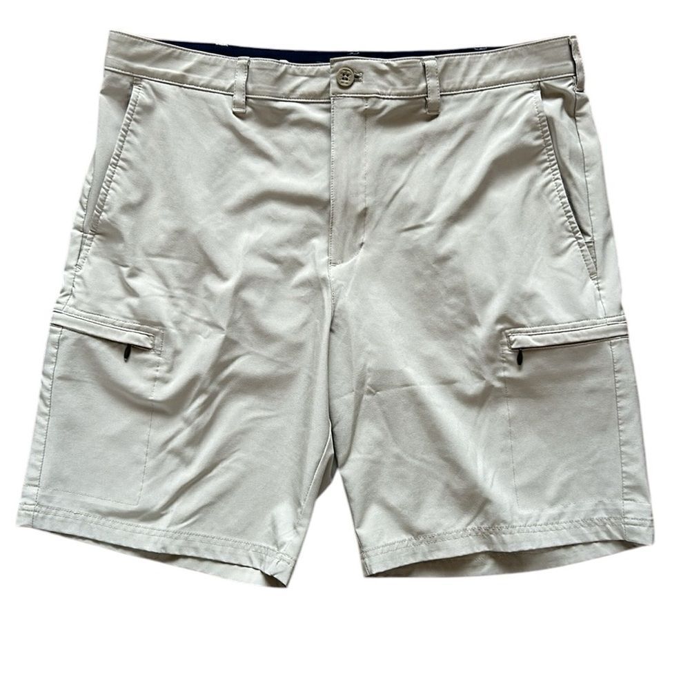 Izod Golf Mens Tan Shorts